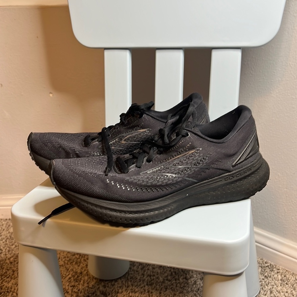 Brooks Glycerin 19 Size 9.5